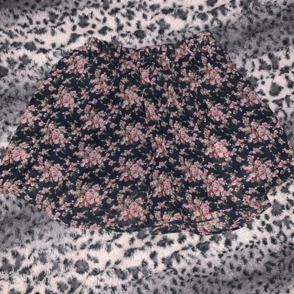 wet seal floral mini skirt
